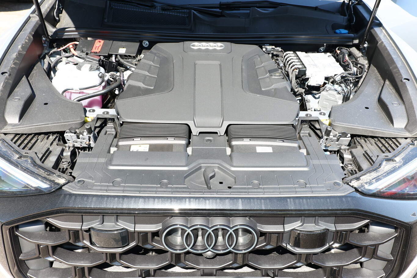 Audi Q8 2xS line AssistenzP+ 22Z Laser Pano B&O Leder 133106896 11