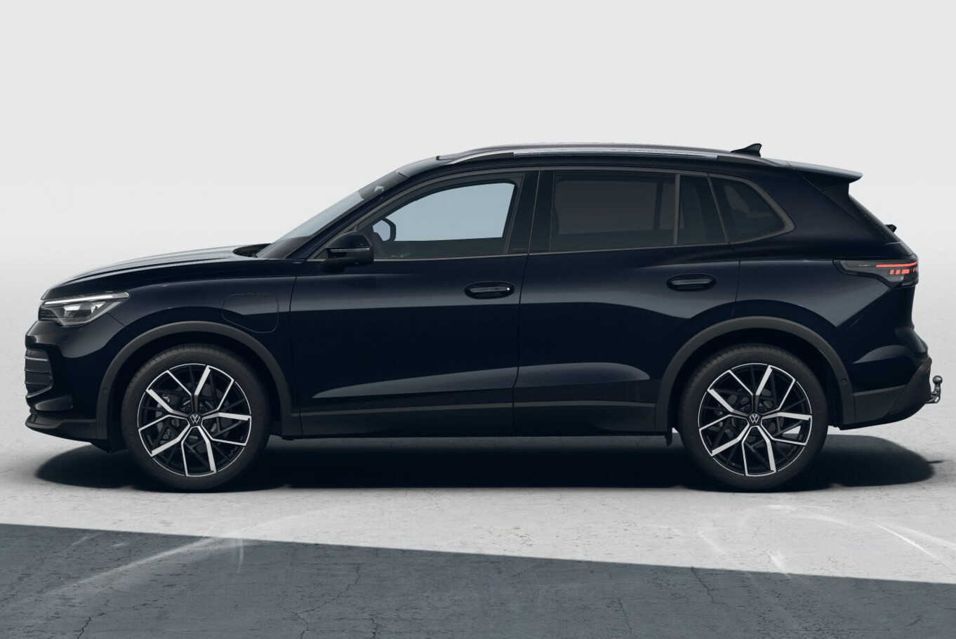 Volkswagen Tiguan 204 eHybrid LED+ KeyL Kam KomfortP PrivG 133796662 1