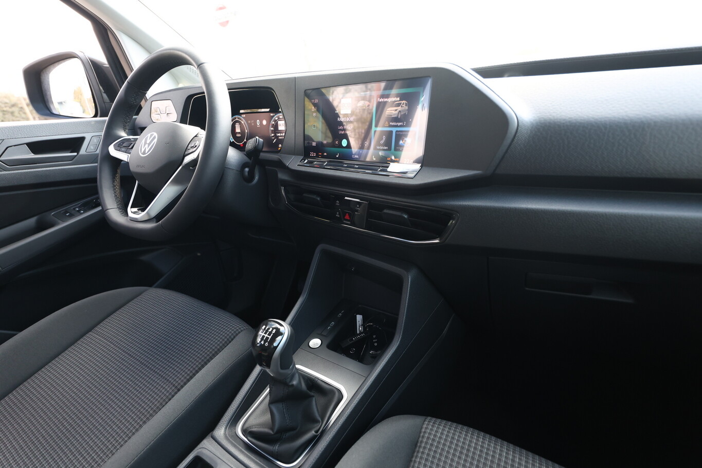 Volkswagen Caddy Maxi Life 7S SHZ 16