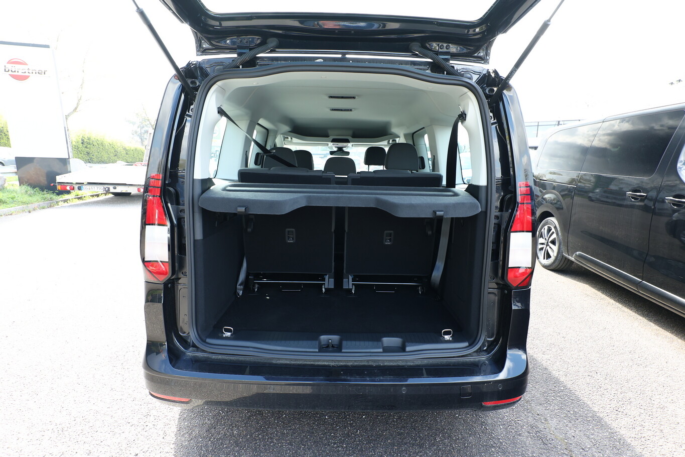Volkswagen Caddy Maxi Life 7S SHZ 16
