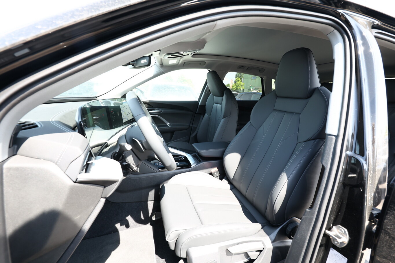 Audi Q5 TDI 204 S line Tech Pano PrivG VirCo+ eHK 19Z 142538457 5