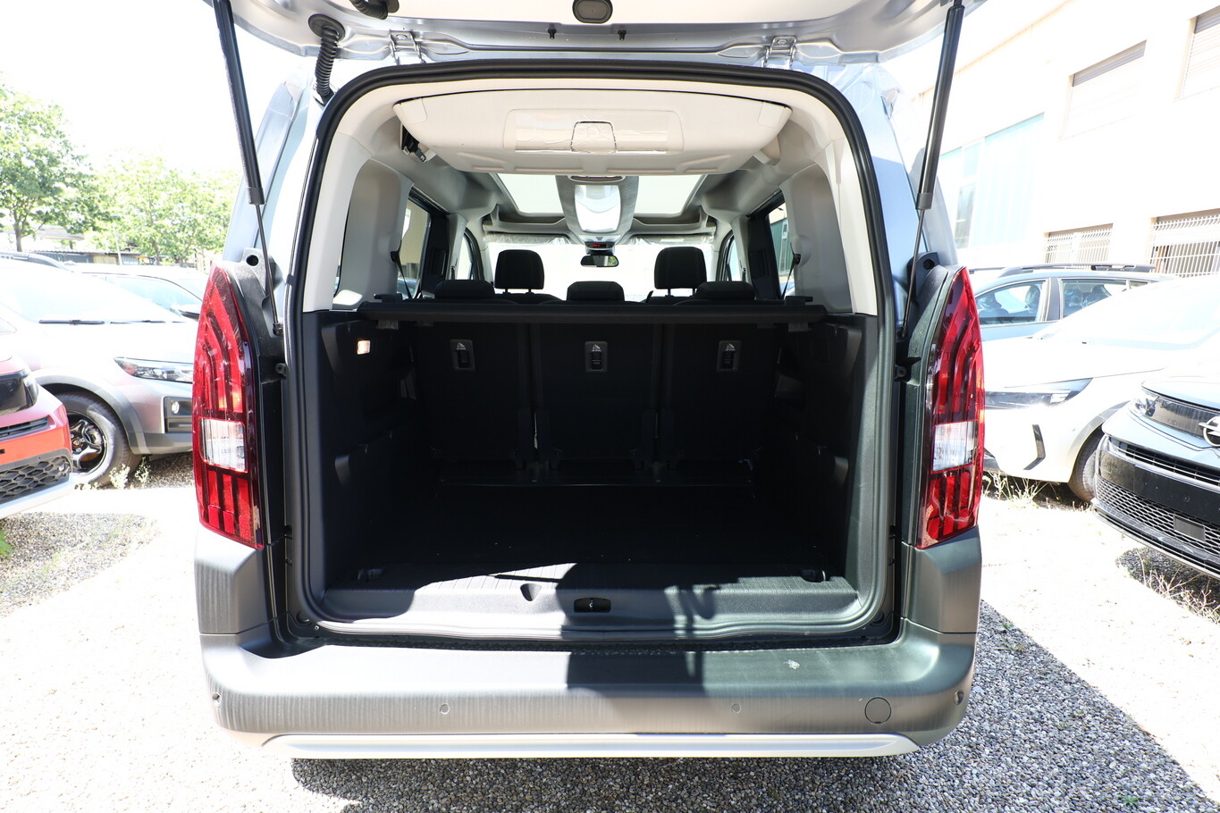 Peugeot Rifter M1 AT GT Pano Keyl Nav Kam 2xPDC ACC TotW 146169435 10