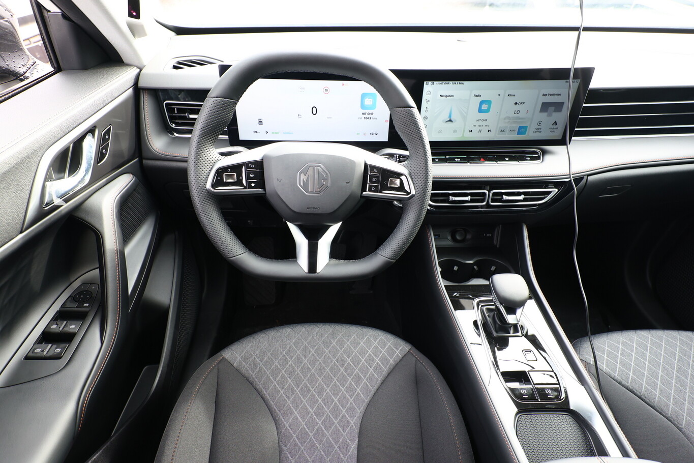 MG HS HEV+ Comfort ACC TotW Kam Nav LED Keyl 19Z 146640105 6