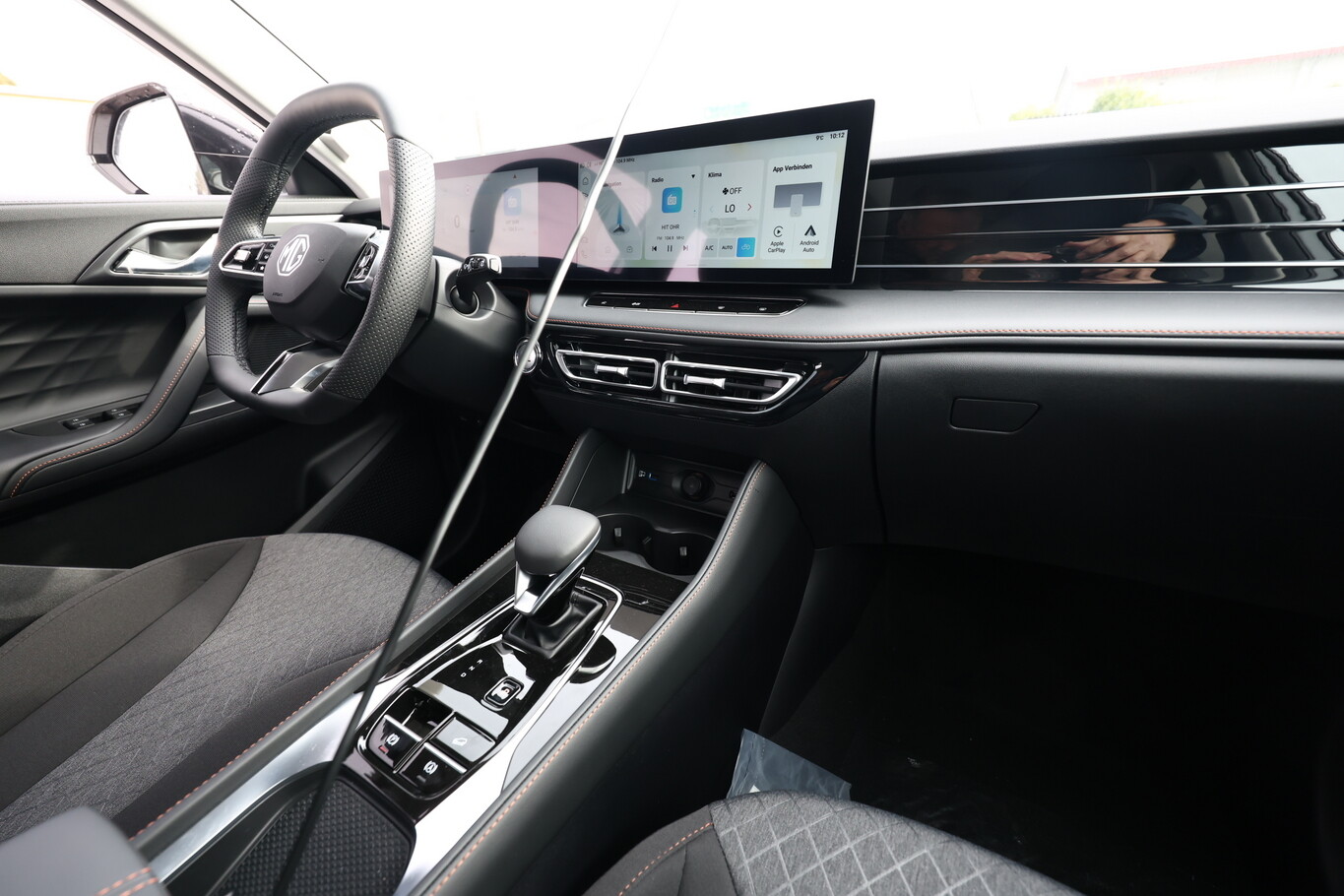 MG HS HEV+ Comfort ACC TotW Kam Nav LED Keyl 19Z 146640106 8