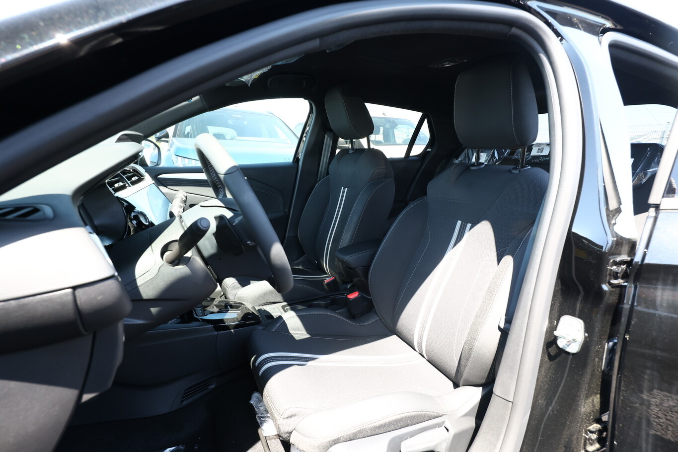 Opel Corsa Hybrid 145 Ultimate IntelliLux NaviP PrivG 148071611 5