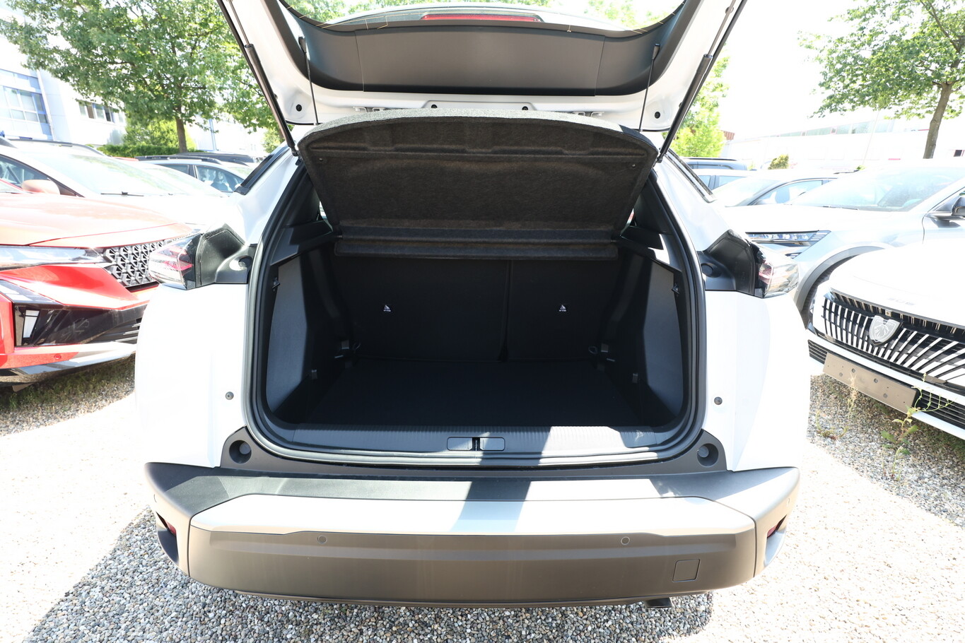 Peugeot 2008 Style Kam Nav SHZ PDC CarP LED DigC Klimaau 153836397 10