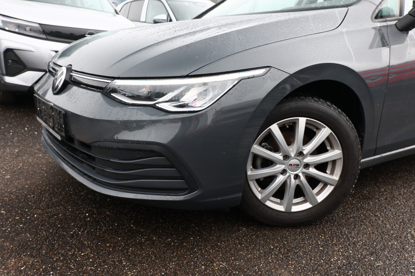 Volkswagen Golf VIII 1.0 TSI 110 Life LED ACC VirCo SHZ App 155181739 4