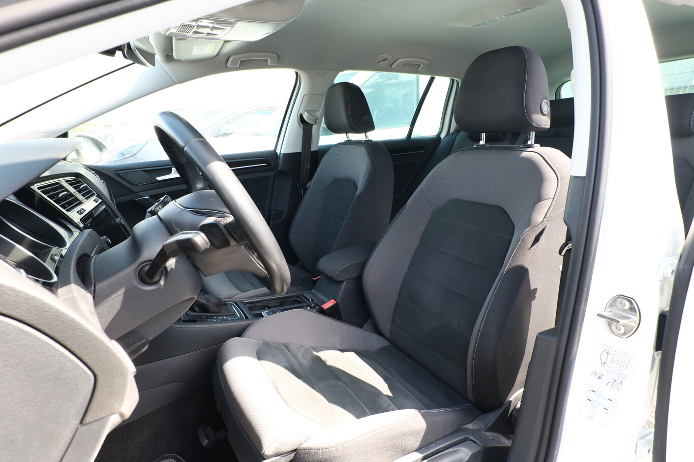 Volkswagen Golf VII 1.5 TSI 150 DSG Highline LED Nav ACC 155735853 5