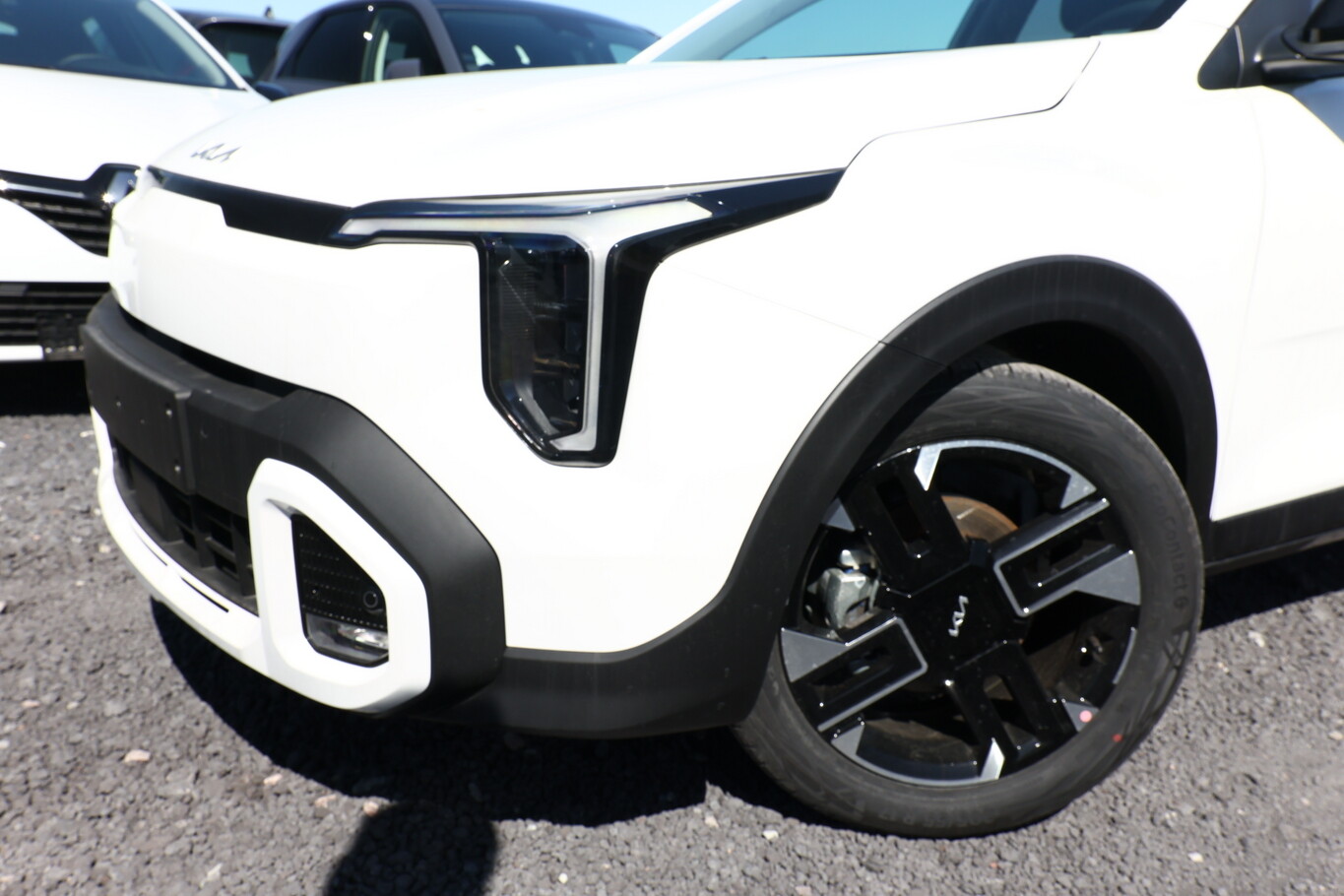 Kia Stonic AT MHEV GT-Line Pano DigC ACC SHZ PrivG 165652739 4