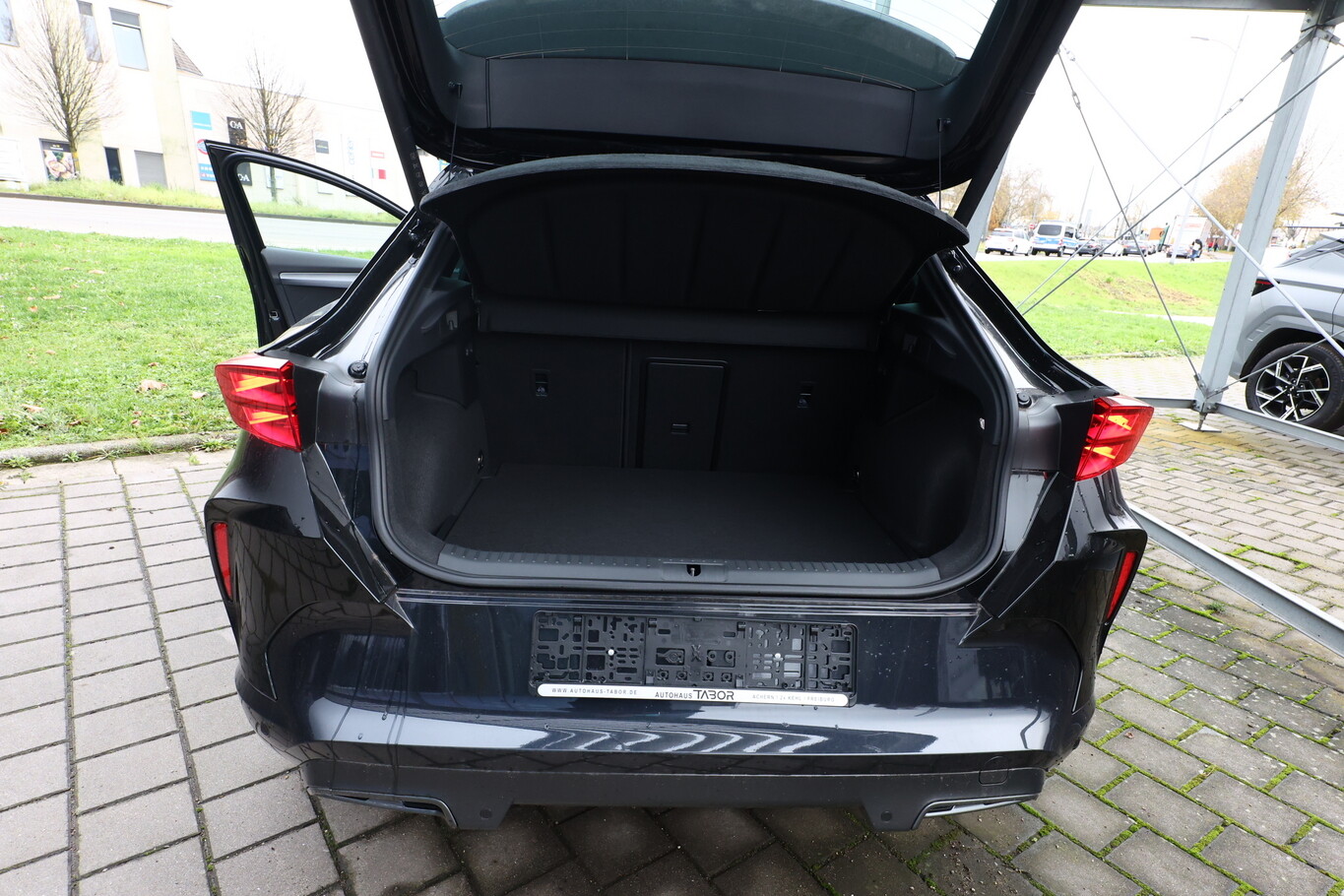 Cupra Formentor eTSI DSG EdgeP SHZ eHK Kessy Kam 3ZCli 169491728 10