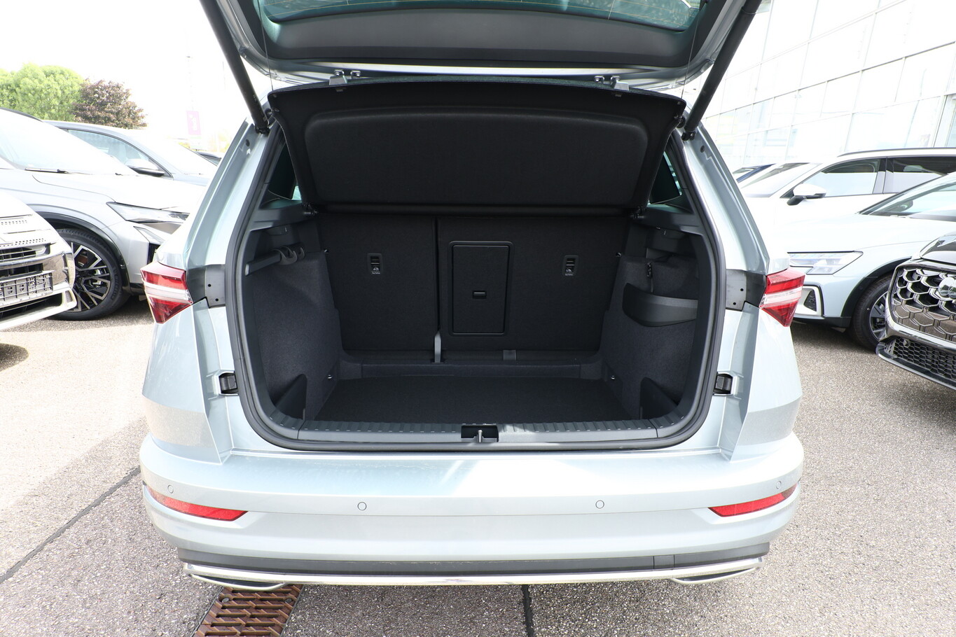 Skoda Karoq DSG Sportl Pano Matrix Nav 360&deg; Canton ACC 171834773 10