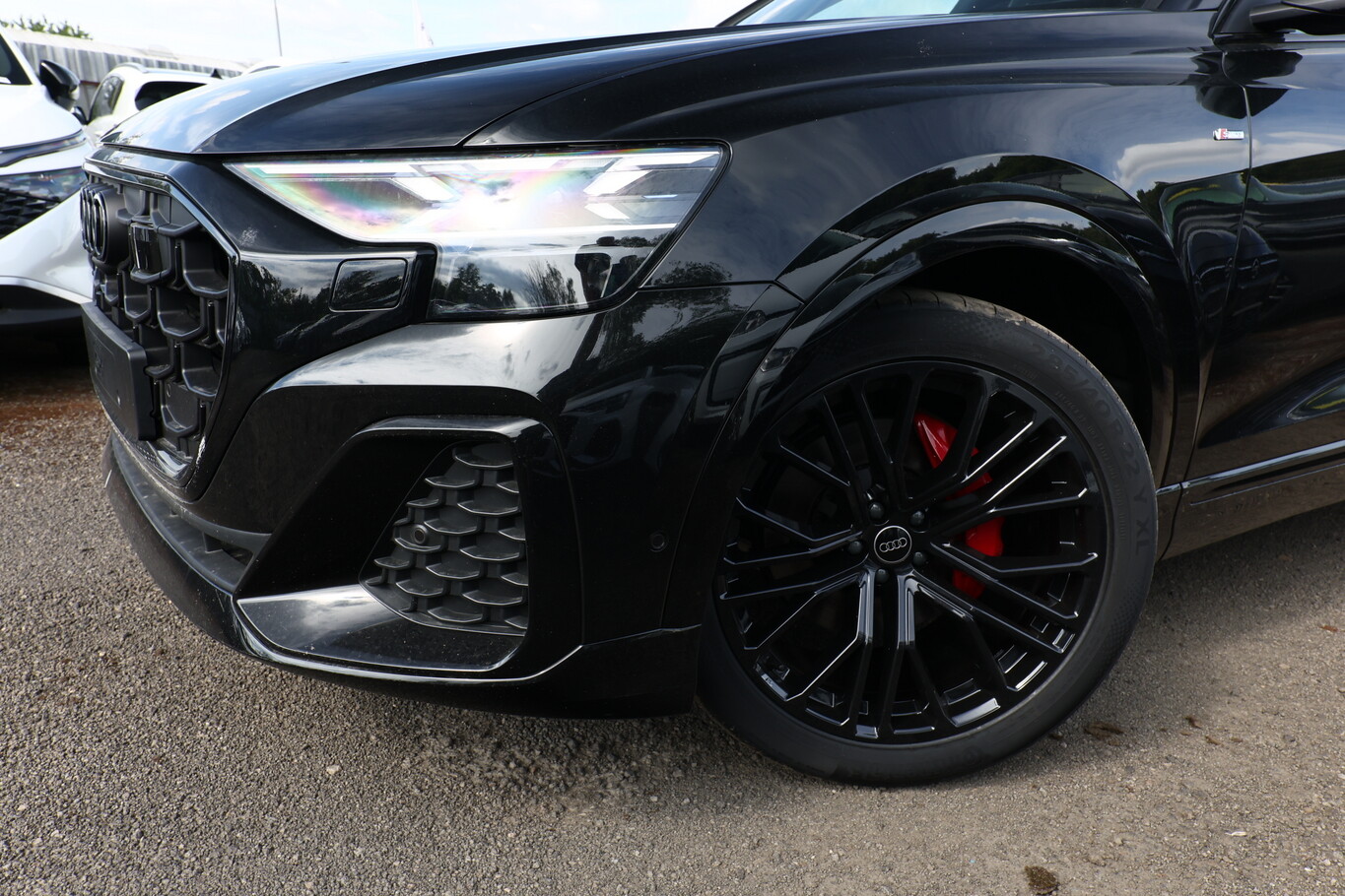 Audi Q8 2xS line AssistenzP+ 22Z Laser Pano B&O AHK 171864236 4