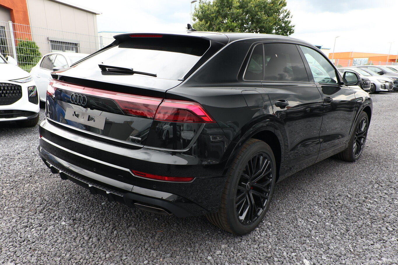 Audi Q8 2xS line AssistenzP+ 22Z Laser Pano HUD Klim4 171864274 2