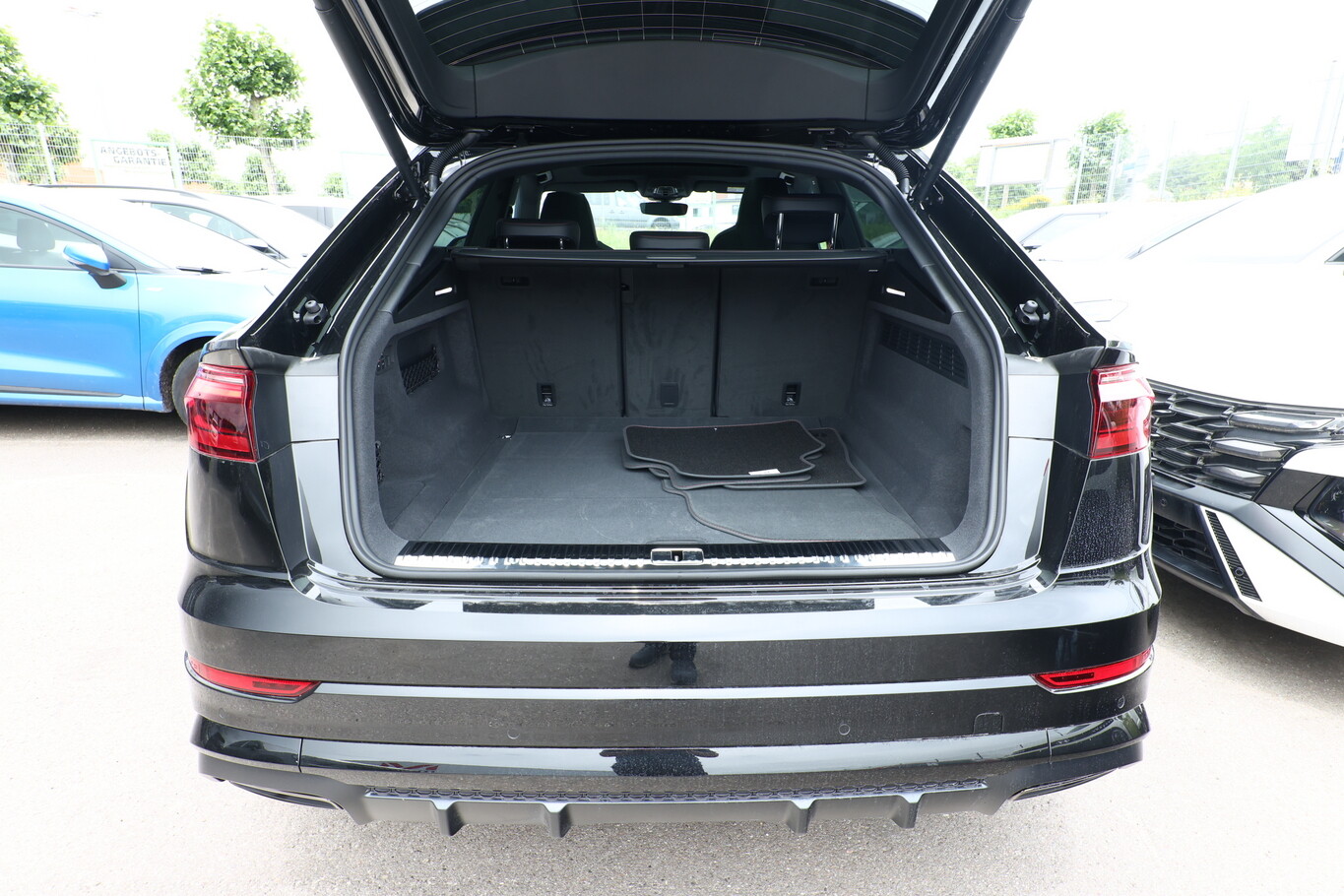 Audi Q8 2xS line AssistenzP+ 22Z Laser HUD AHK Klim4 171864288 10
