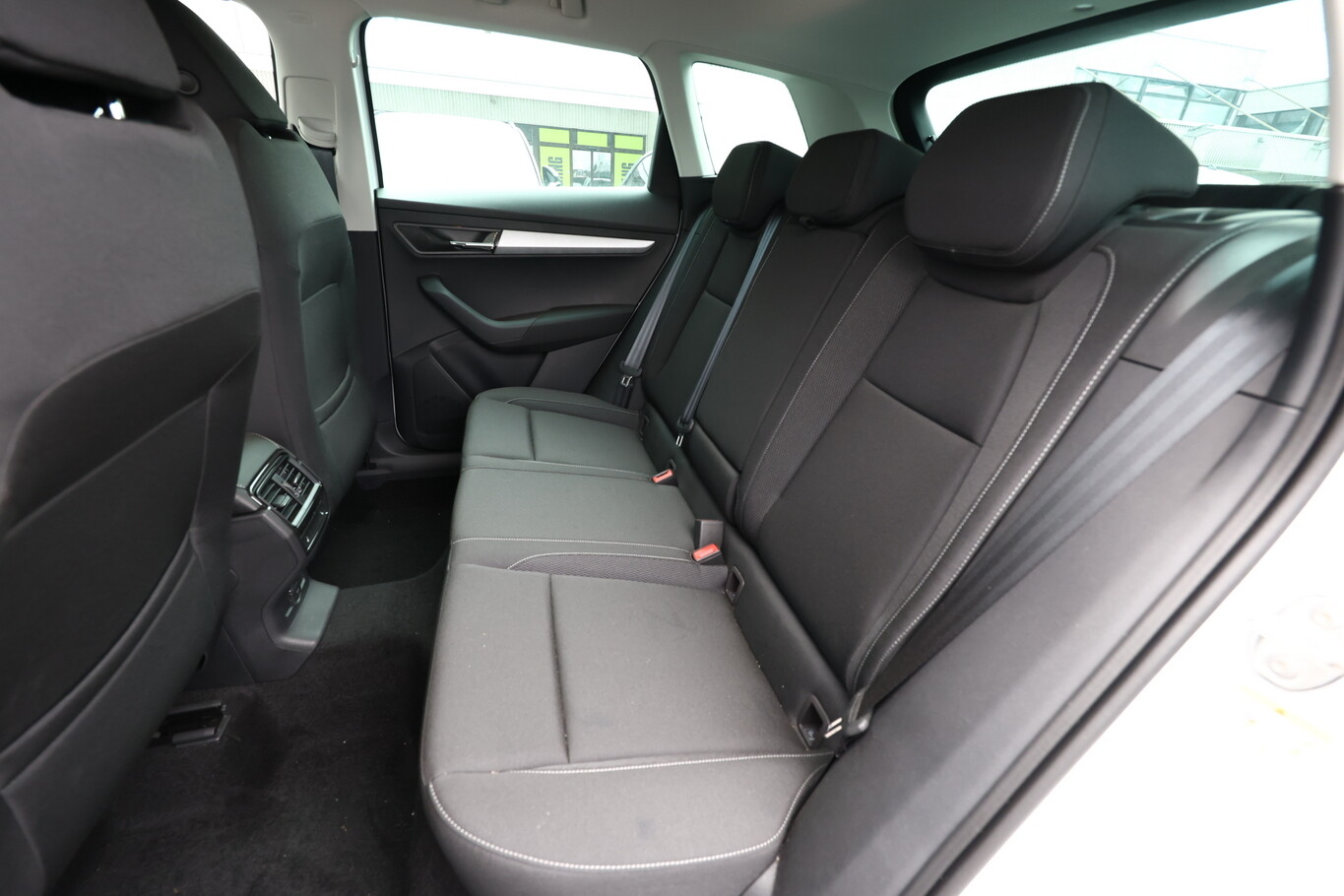 Skoda Karoq DSG Selec AHK ACC Kam SideA SHZv/h Kessy 172154583 10