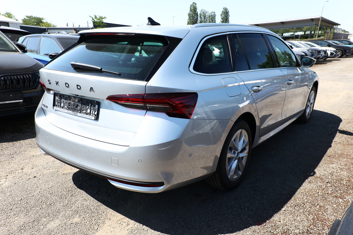 Skoda Octavia Combi DSG Selec Matrix HUD Nav ACC Kessy 172154605 2