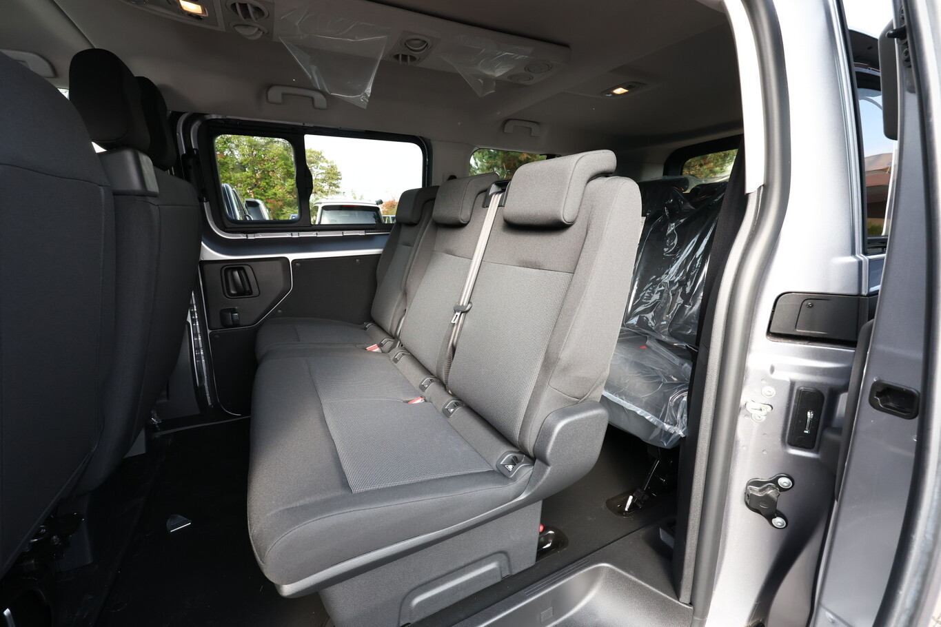 Opel Vivaro Kombi XL 9S KlimaP ConnectP Nav Kam LED  176575676 8