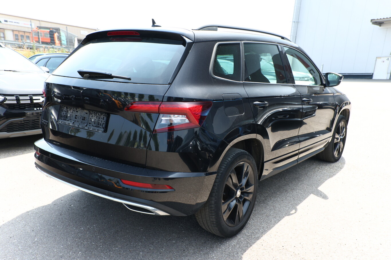 Skoda Karoq 2.0 TDI 150 Sportline LED Nav VirtC SideA 177070674 2