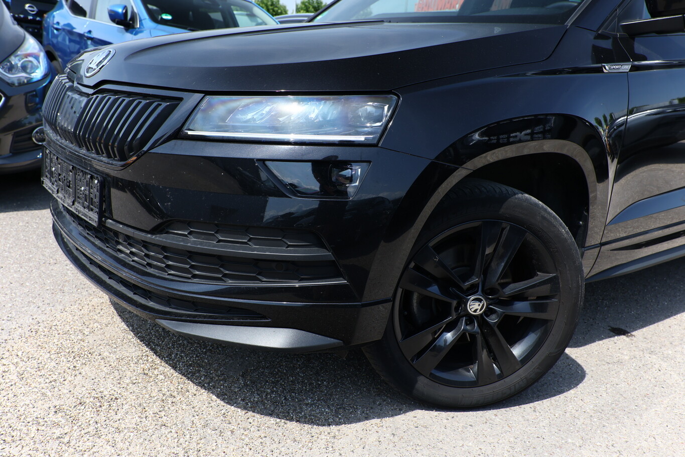 Skoda Karoq 2.0 TDI 150 Sportline LED Nav VirtC SideA 177070674 4