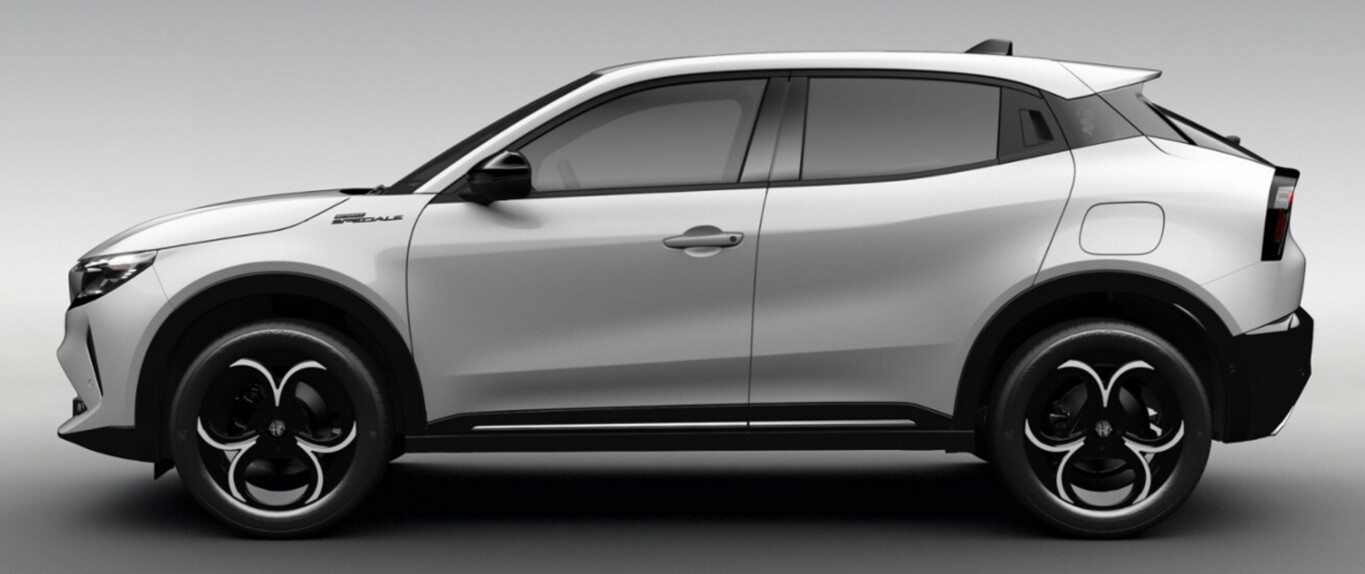 Alfa Romeo Junior Ibrida Q4 Sport Speciale TechP 18