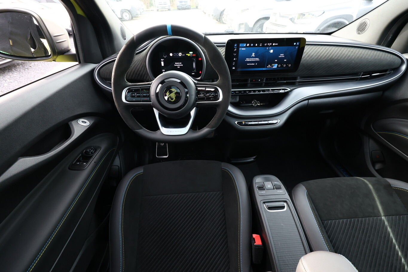 Abarth 500e 42 kWh Turismo LED Pano Nav JBL SHZ Kam PDC 178223534 6