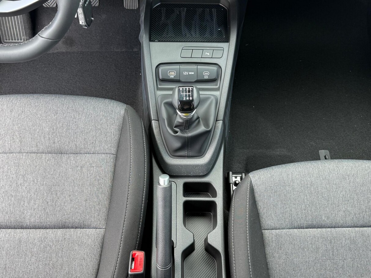 Kia Stonic MT MHEV LED PrivG Nav DigC LM16 2xPDC 178783436 7