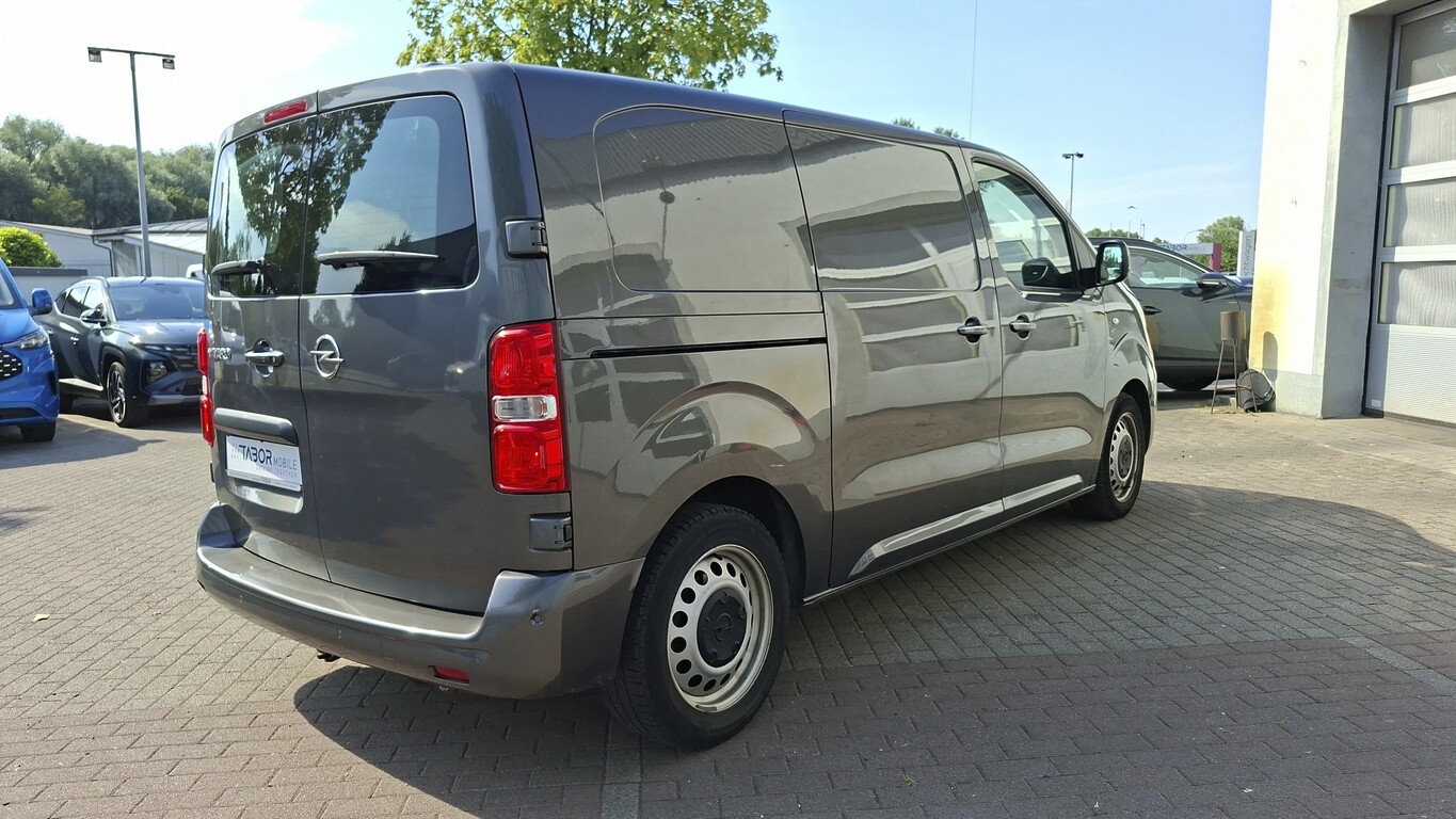 Opel Vivaro 2.0 D 144 M Elegance L2 3-S Nav KeyL PDC  179533907 2