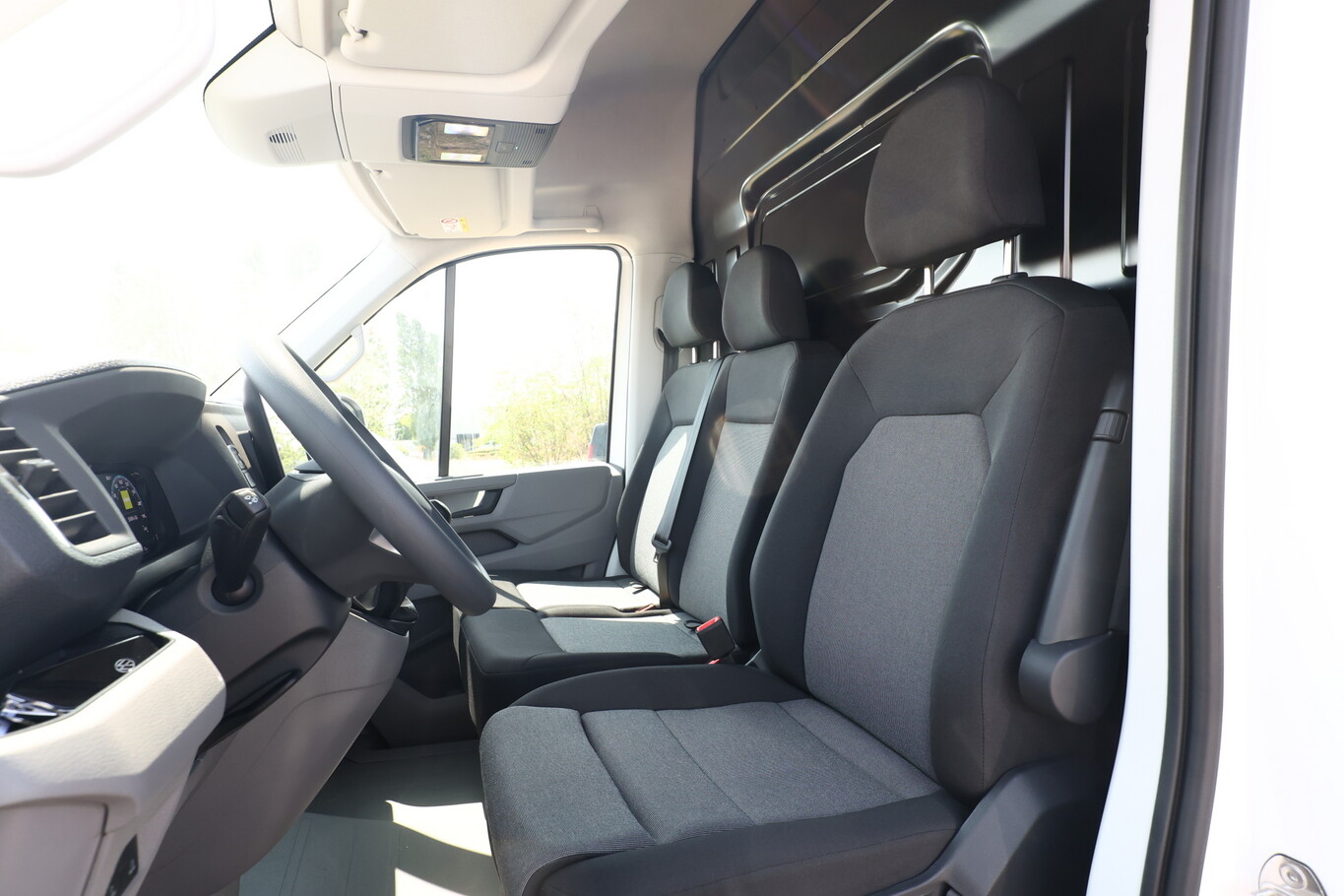 Volkswagen Crafter 35 L4H3 3S Temp Kam AppCo 2xPDC VorbAHK 179985427 5