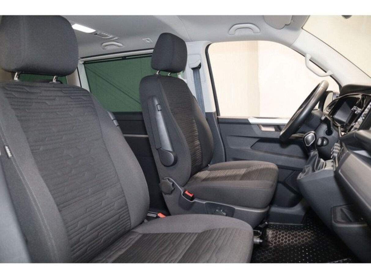 Volkswagen T6.1 Multivan TDI 204 4M FahrassP+ StHz LED+ AHK 180518292 6
