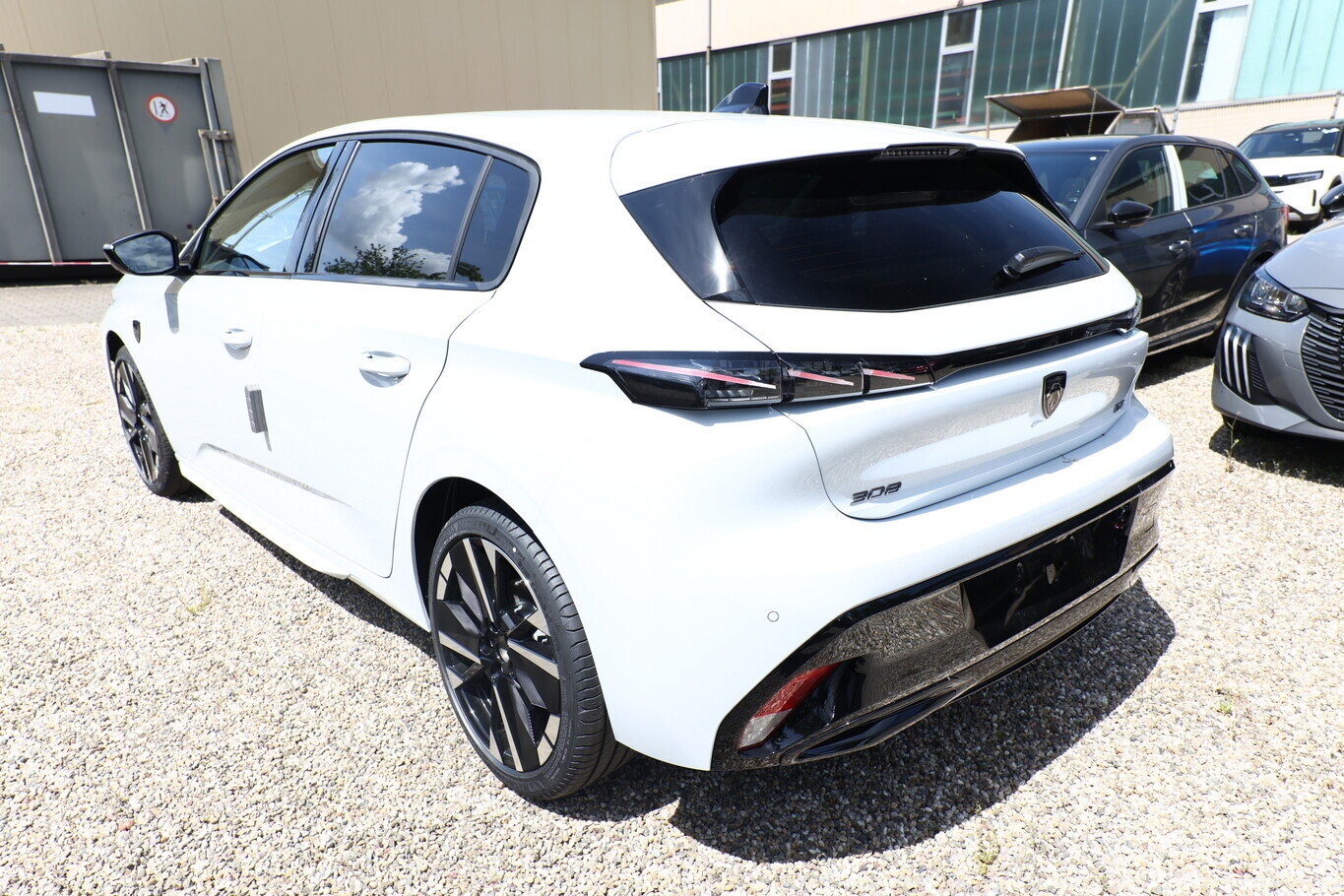 Peugeot 308 Hybrid GT FACEL Matrix ACC Keyl Nav DigC Kam 180530440 3