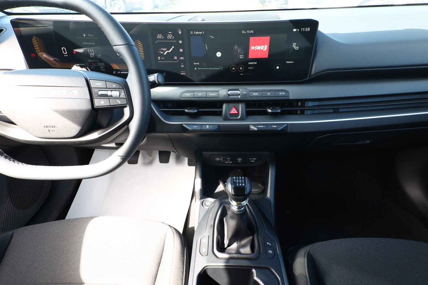 Kia K4 MT SHZ ACC Nav LED Kam Keyl 2xPDC LM16 CarPl 181122055 7