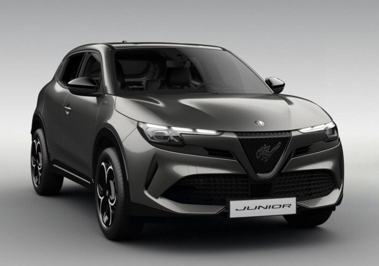 Alfa Romeo Junior Ibrida Speciale TechP Navi 18