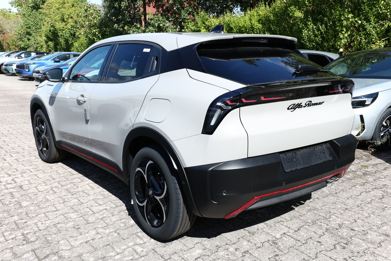 Alfa Romeo Junior Ibrida Speciale TechP Navi 18