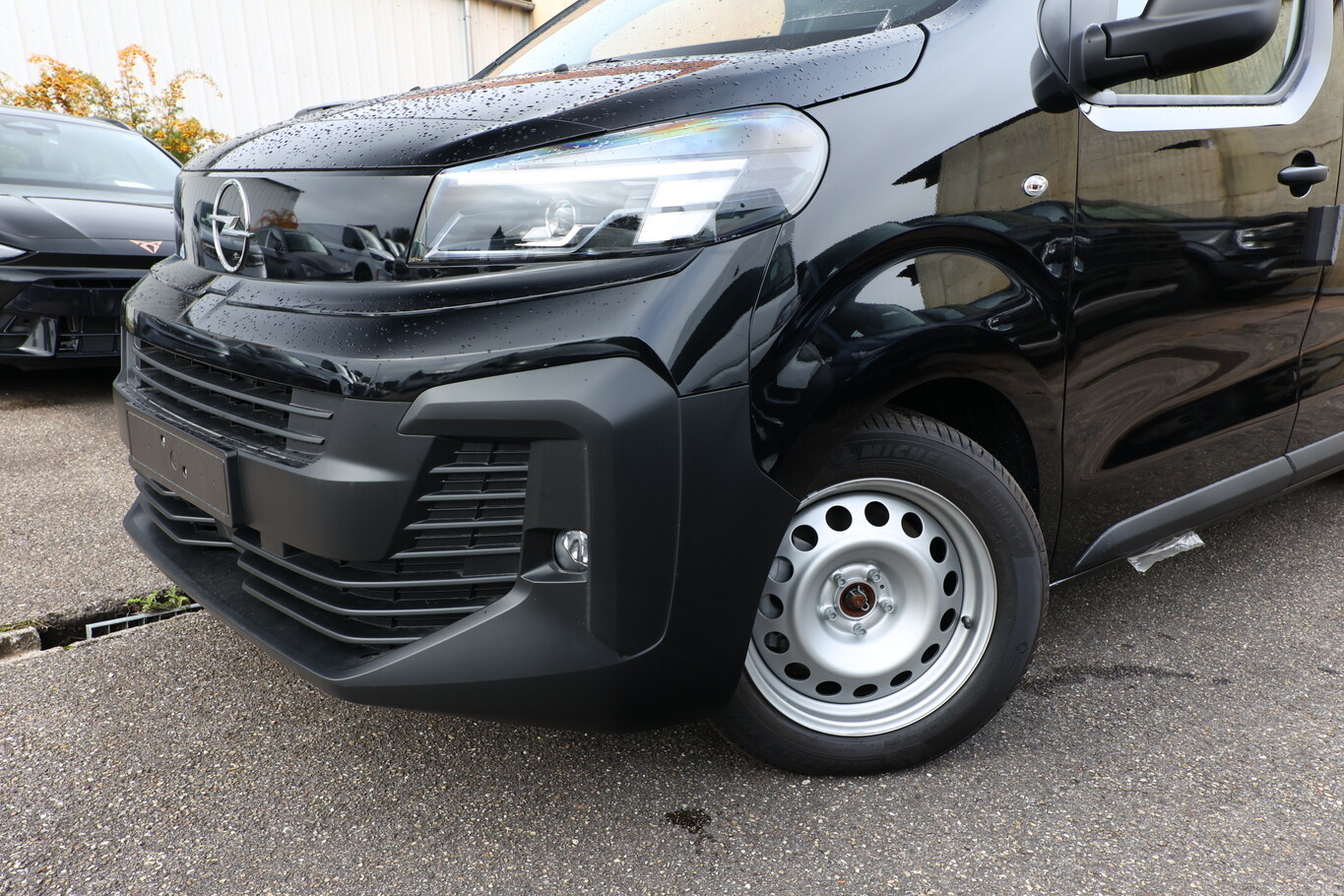 Opel Vivaro Kombi XL 9S KlimaP ConnectP Nav Kam LED 182324341 4