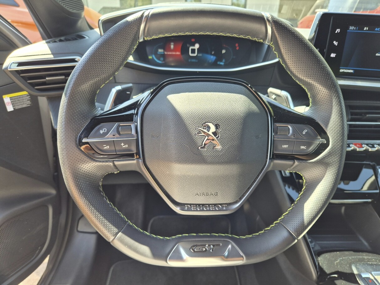Peugeot 208 1.2 130 Aut. GT Full-LED PDC 180Kam Nav 17Z 183672049 6