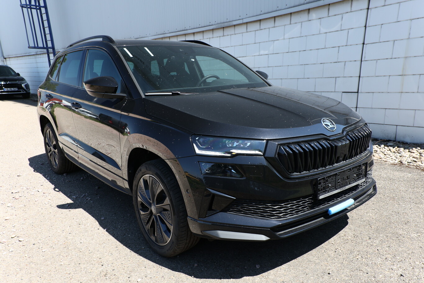 Skoda Karoq DSG Sportl Pano AHK Matrix Nav 360 Canton 184667493 1