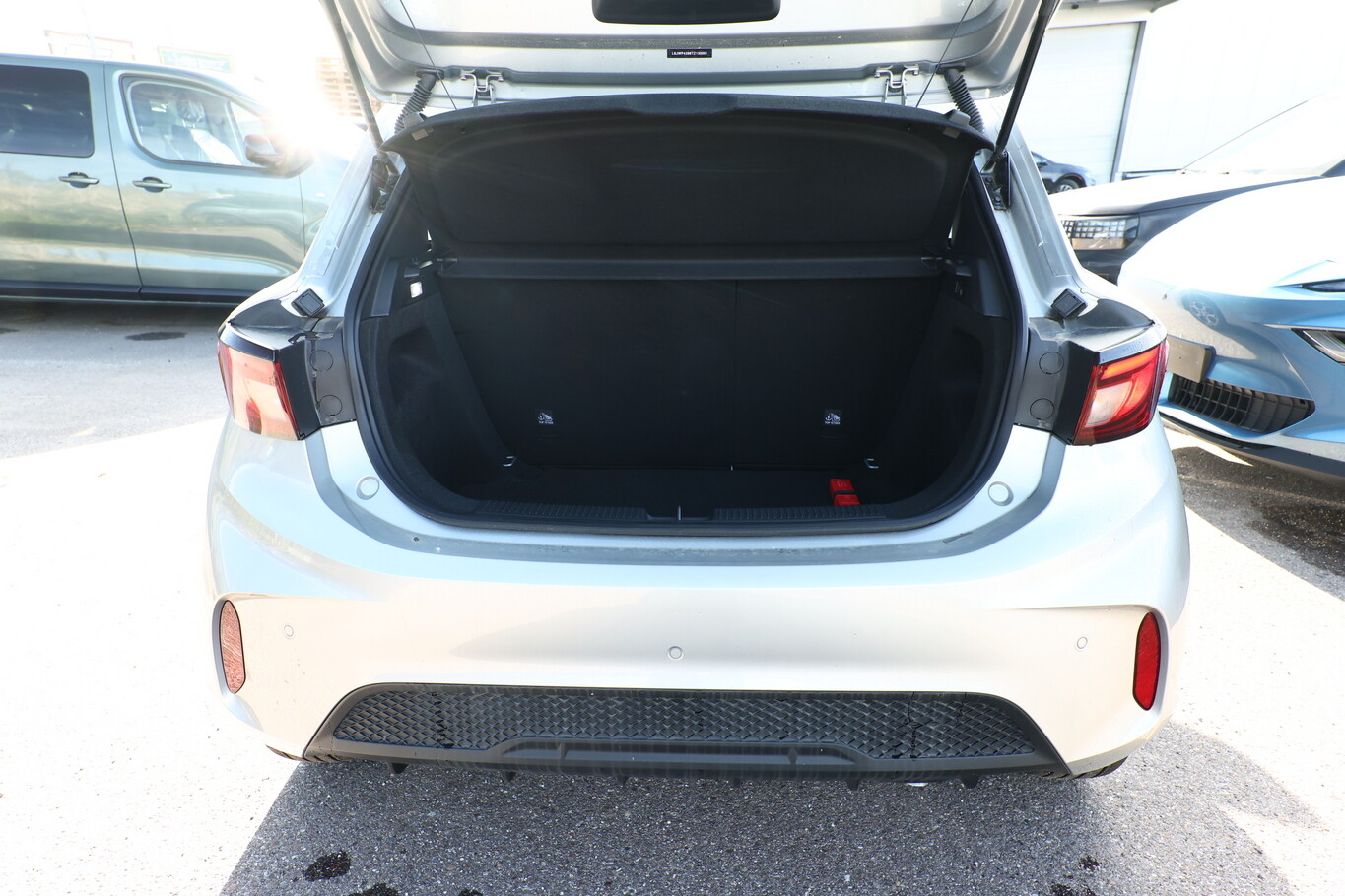 MG MG3 HEV+ Comfort ACC Kam Nav PDC AppCo Klima 16Z 185061047 10