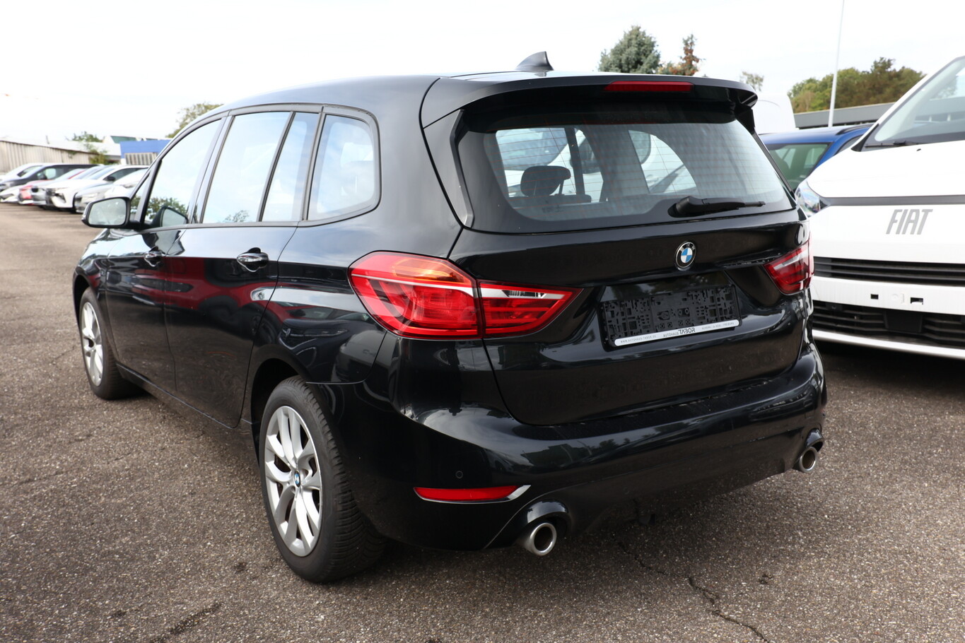 BMW 220i Gran Tourer Advantage Nav PDC SHZ Kam LM17Z 185241473 3