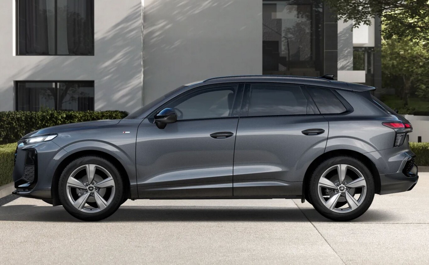 Audi Q3 2xS line Tech 19Z KlimaP OptikP Privacy eHK 185533046 2