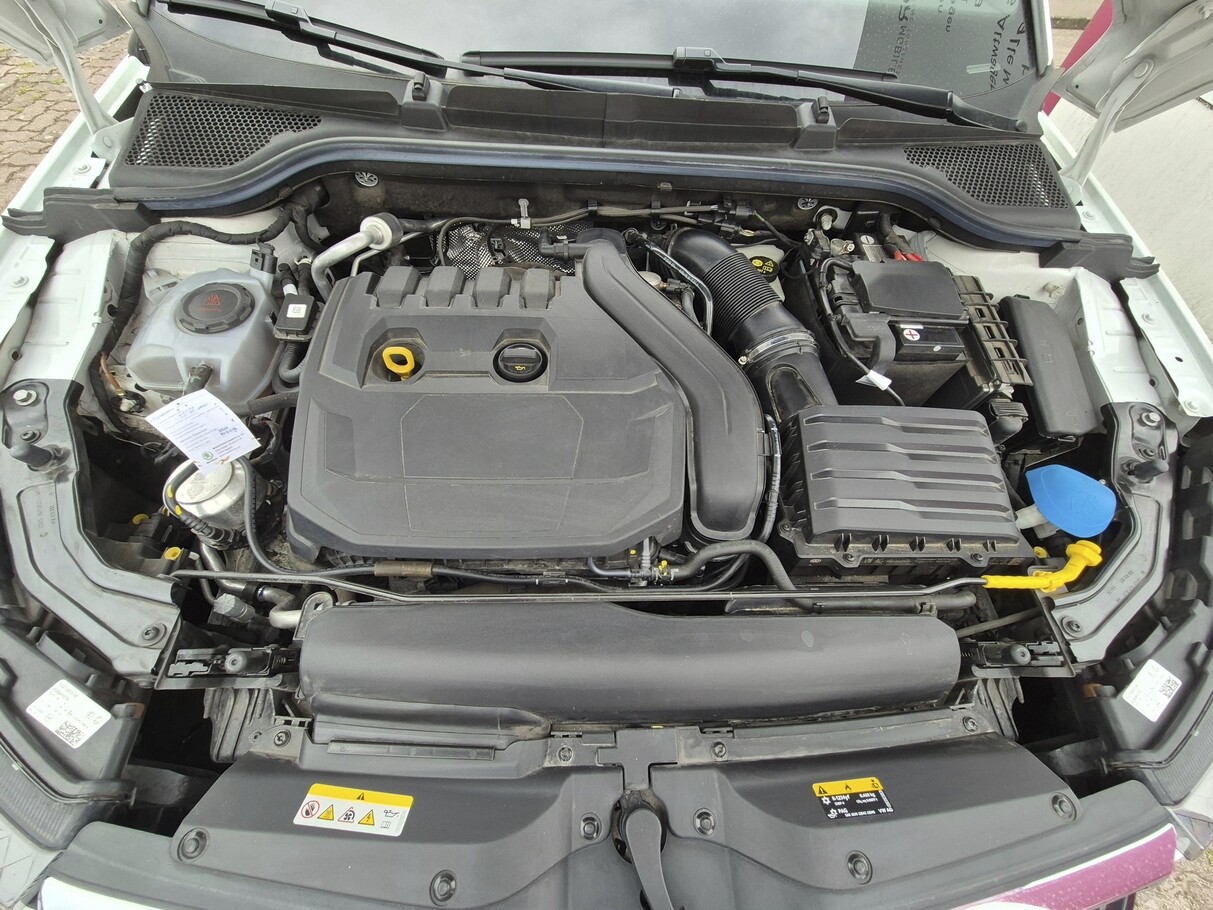 Skoda Kamiq 1.5 TSI 150 DSG Sport Pano LED VirtC Kam 185535493 9