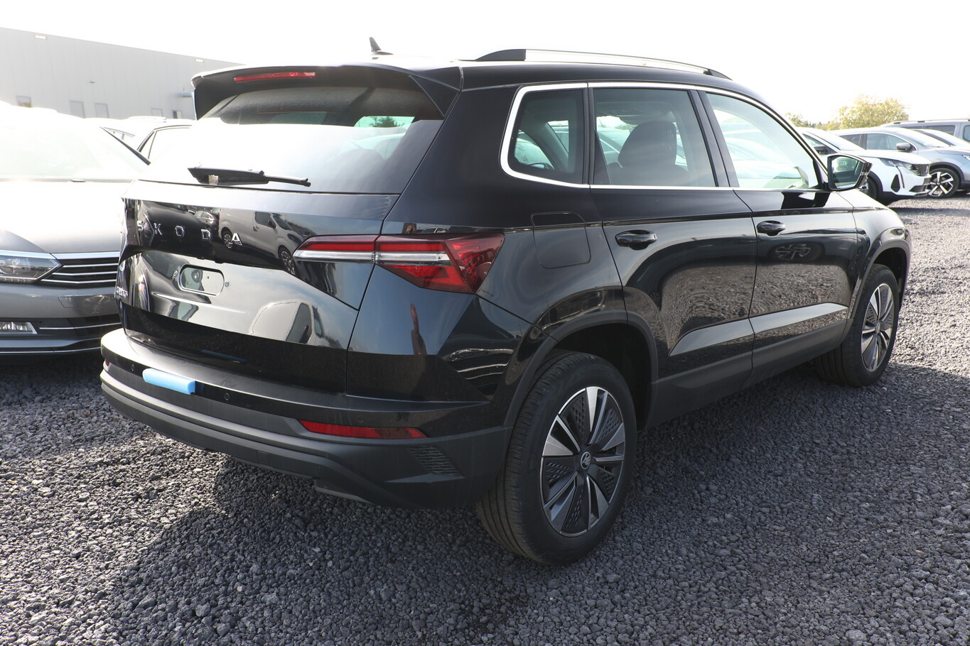 Skoda Karoq DSG Selec ACC Kam SideA SHZv/h Kessy SunS  186887588 2