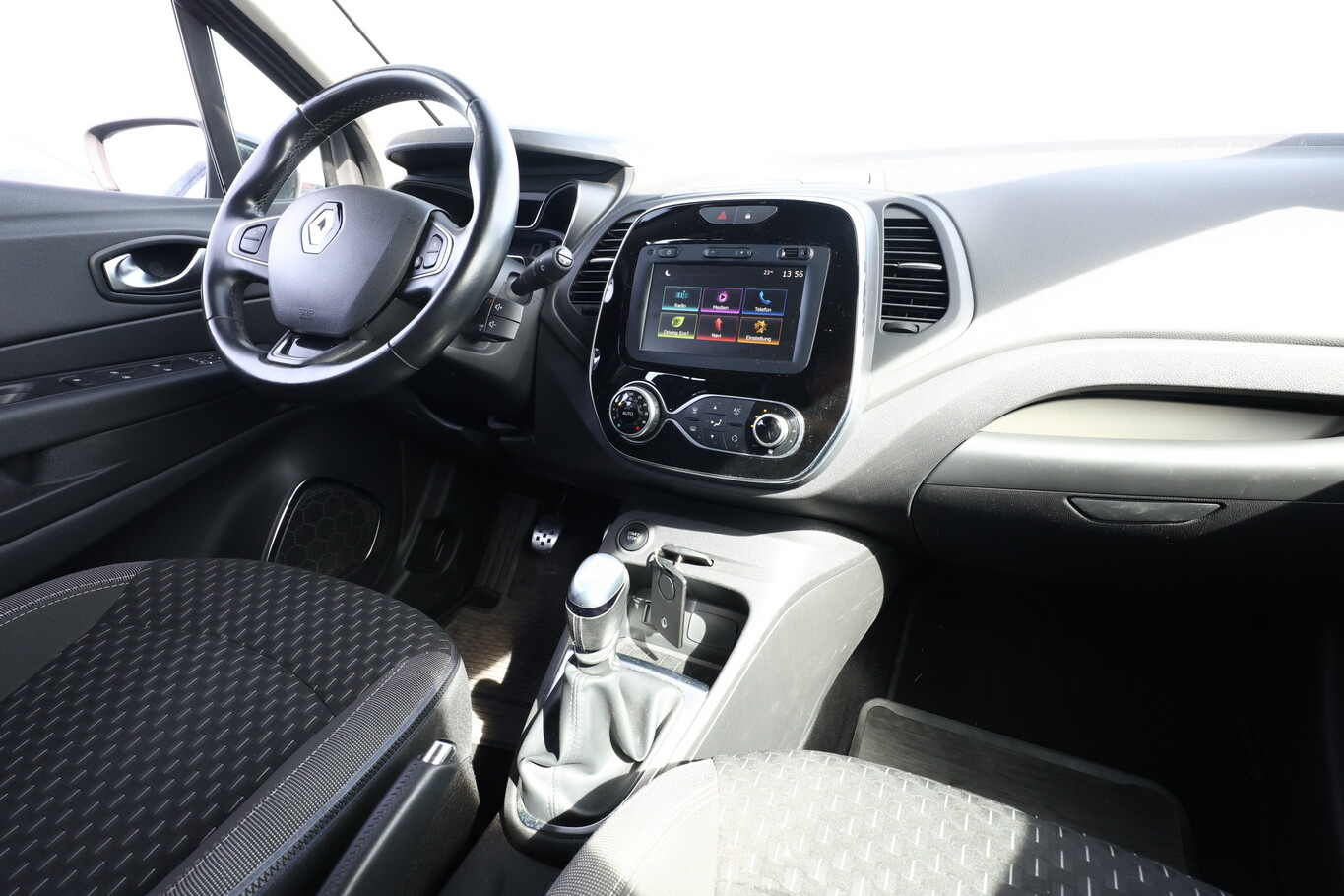 Renault Captur 1.3 TCe 130 Collection LED Nav PremiumP  187104112 8