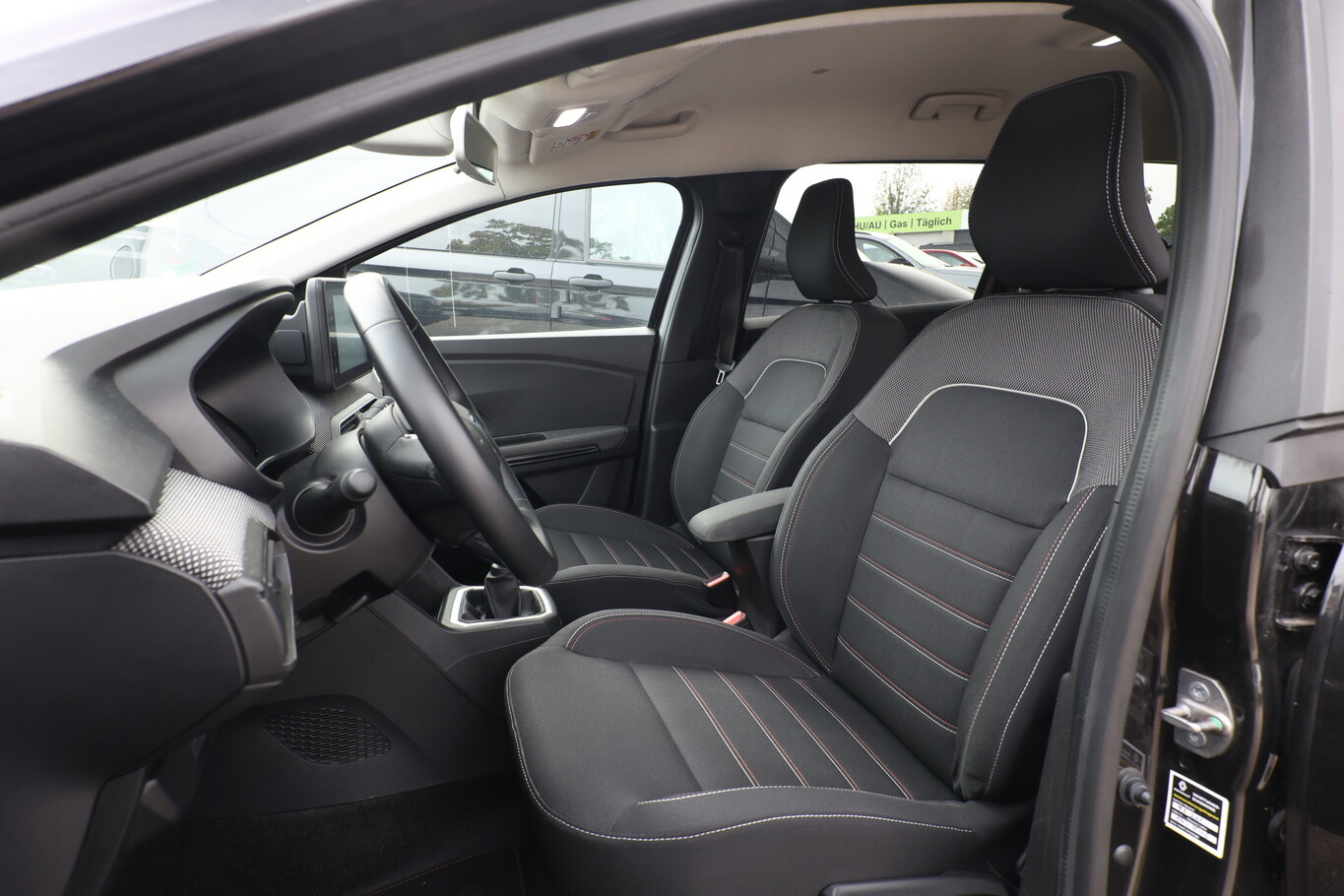 Dacia Jogger 1.0 TCe 100 ECO-G Extreme+ Nav LED Temp 189812943 5