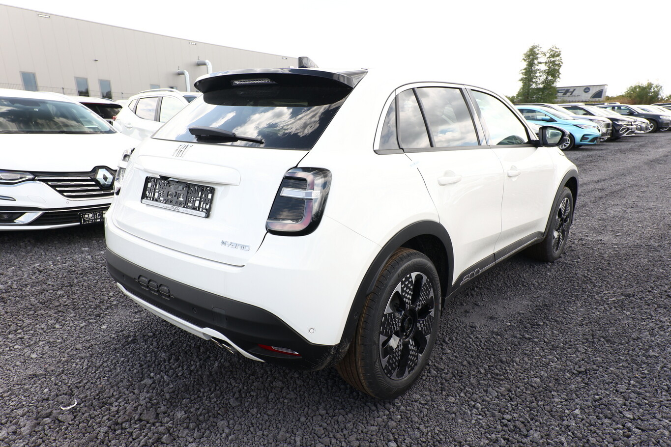 Fiat 600 Hybrid La Prima SHZ eHK ACC Nav Kam 360&deg;PDC 190335821 2