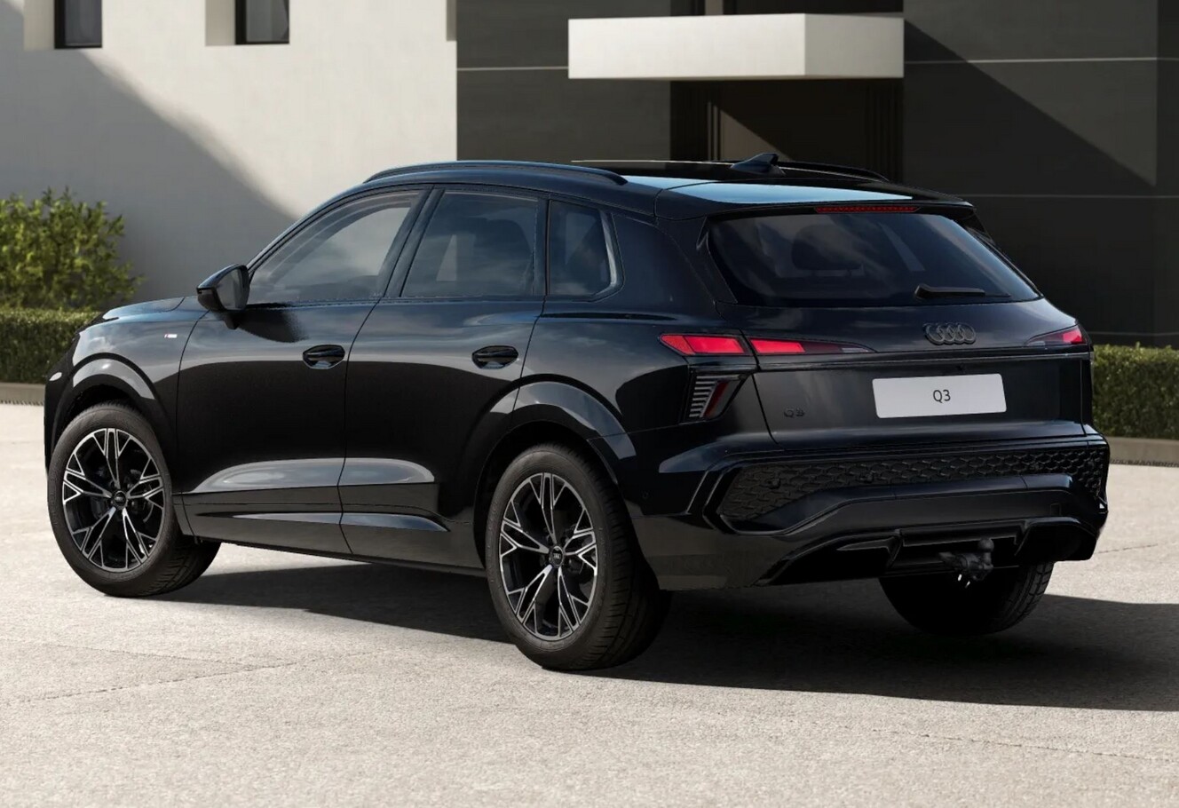 Audi Q3 2xS line Tech 19Z KlimaP OptikP AHK Privacy 190548680 2