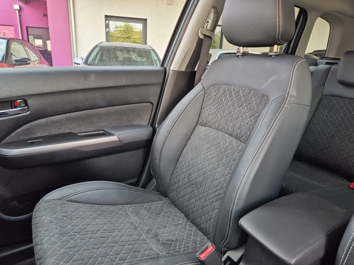 Suzuki Vitara 1.5 HYBRID 116 Aut. Comfort+ Pano Nav LED 190790826 15