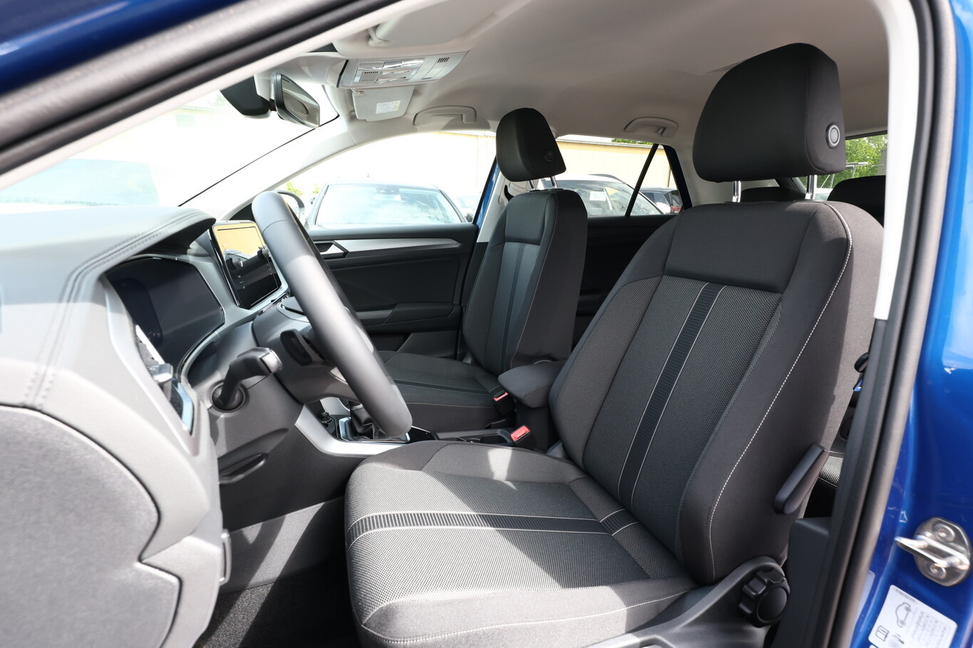 Volkswagen T-Roc 1.5 TSI 150 DSG Life LED+ 17p 114679074 5
