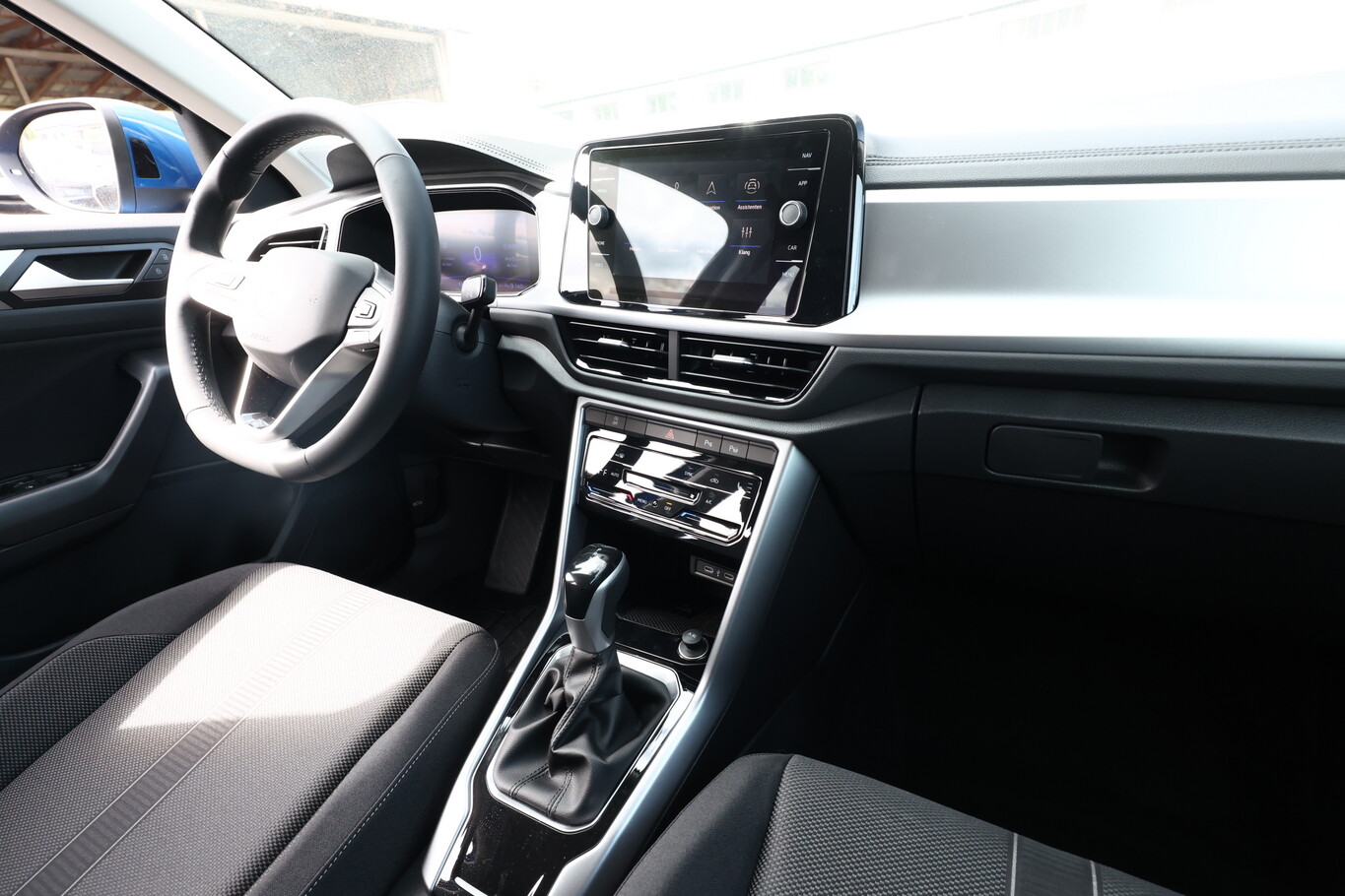 Volkswagen T-Roc 1.5 TSI 150 DSG Life LED+ 17p 114679074 8