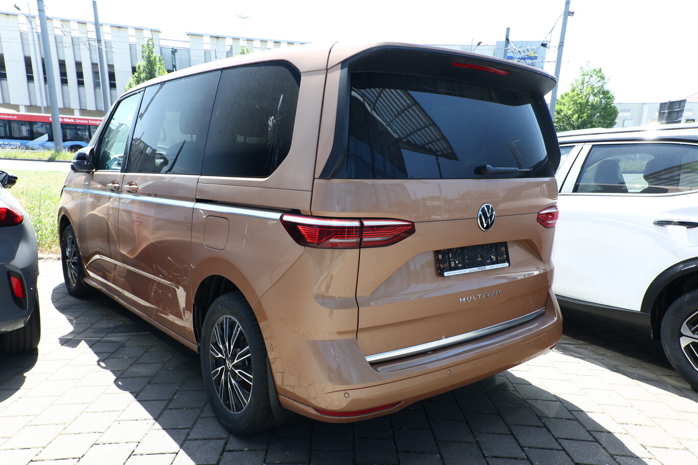 Volkswagen T7 Multivan 150 Style Attel GPS Cam 116273072 3