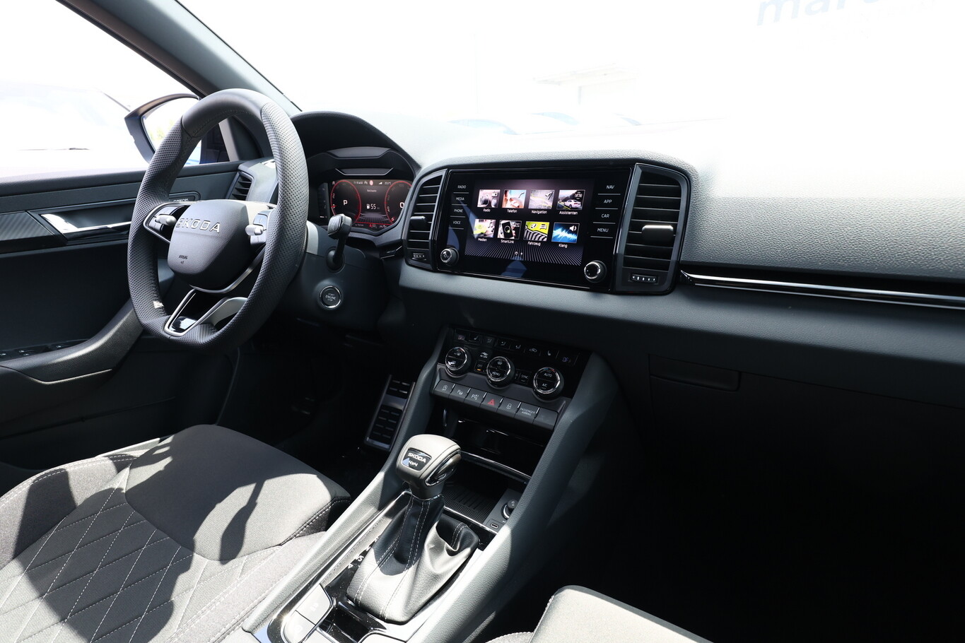 Skoda Karoq 150 DSG 4x4 Sportl Matrix GPS 360&deg; 131016763 8
